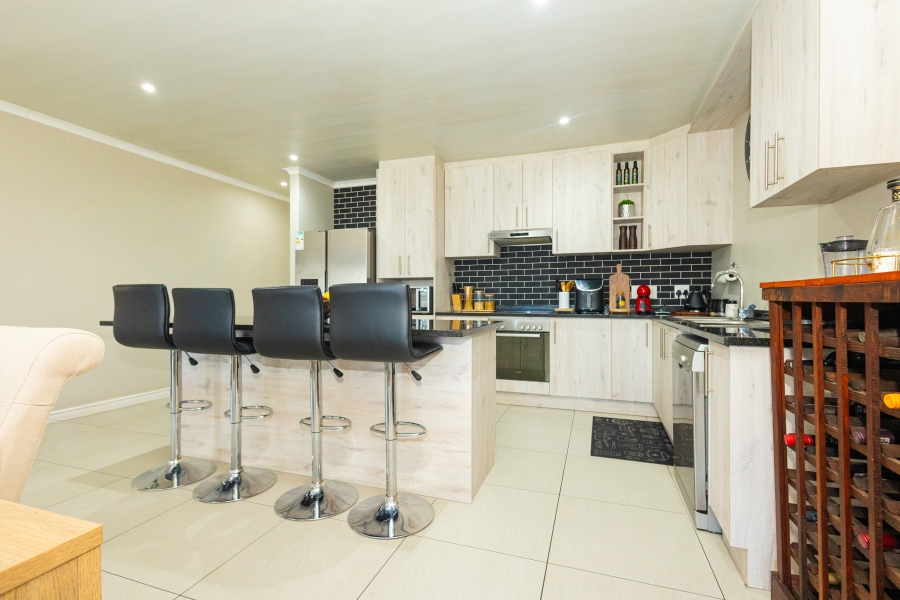 3 Bedroom Property for Sale in Marinda Park Western Cape